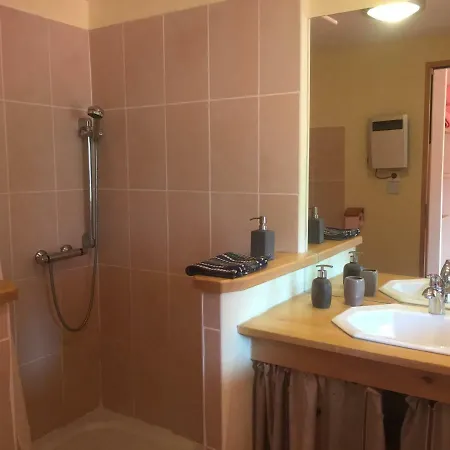 Alcove Du Velay Bed & Breakfast Rochelimagne